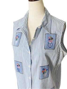 VINTAGE CABIN CREEK Floral Patchwork Blouse